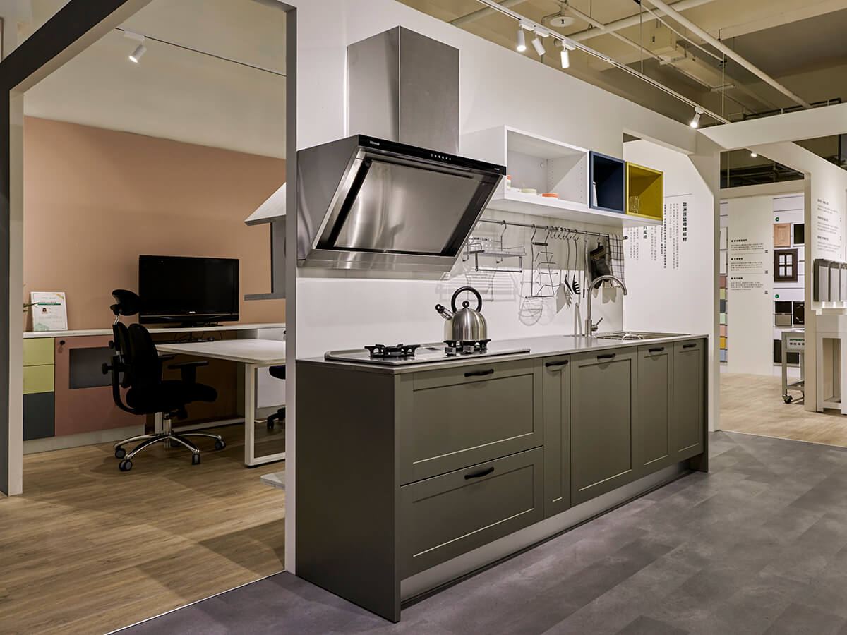 一字型廚房-鉛灰