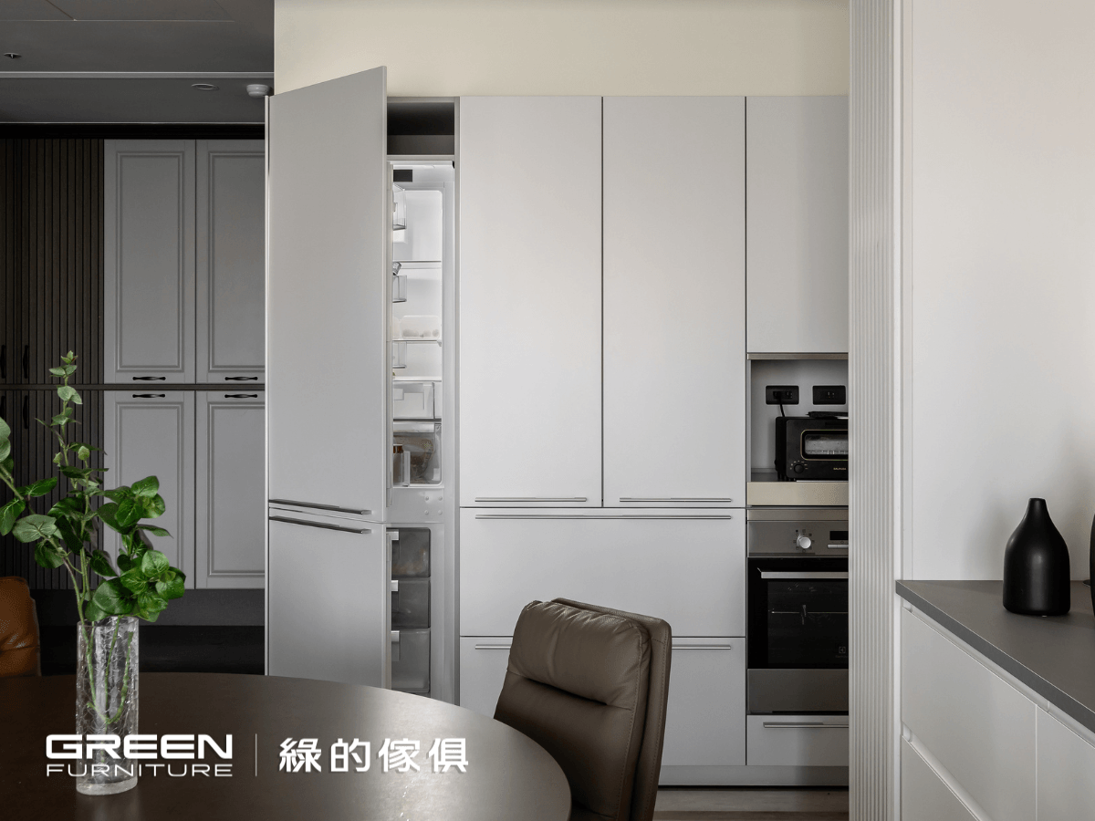 為什麼系統櫃一定要有「防焰功能」？一場真實案例，讓差異一目了然