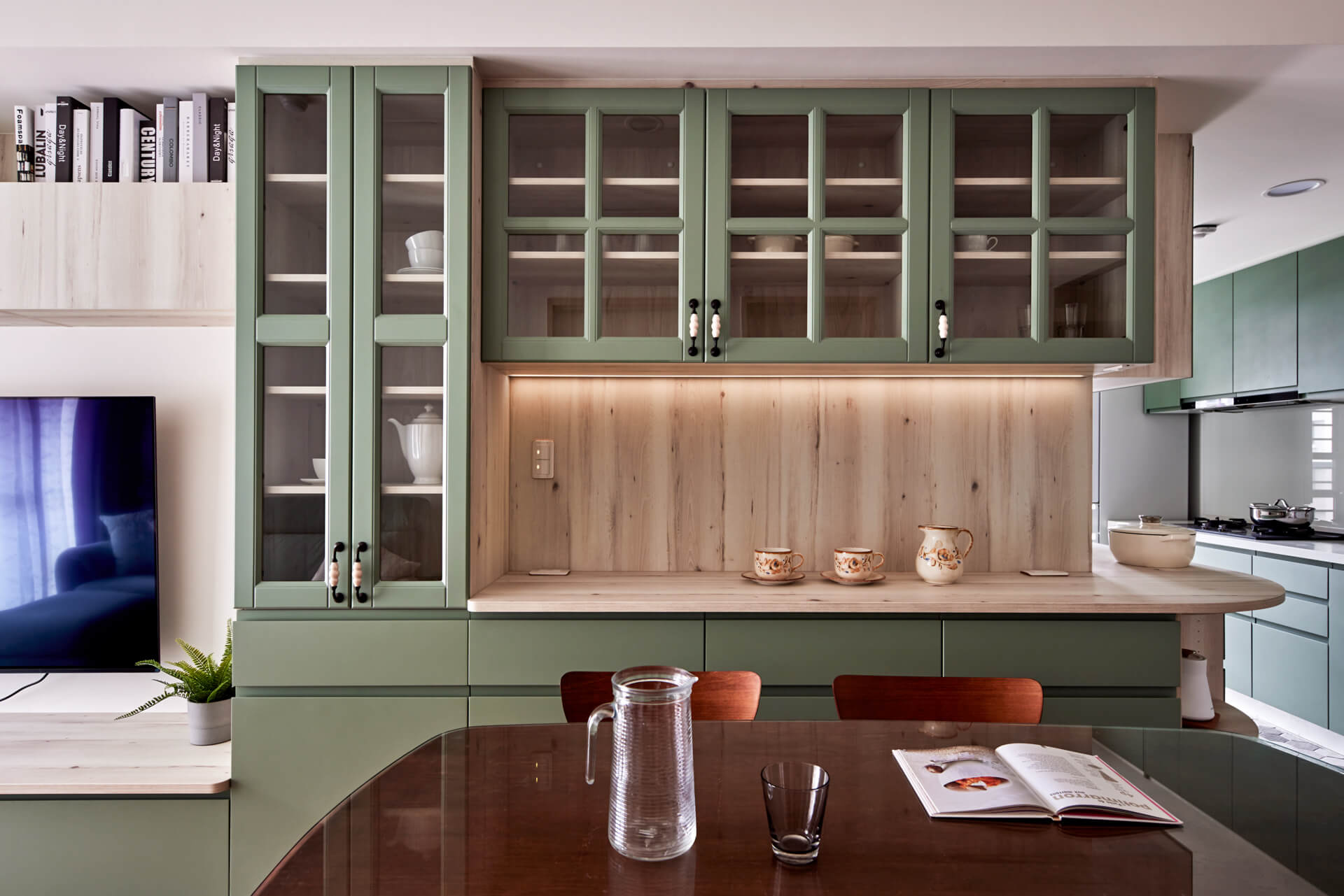 2026鄉村風室內設計全攻略：如何用「系統傢俱」打造零失敗的鄉村宅？